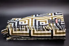 U.E.B. Textiles Ltd, Manatunga travel rug