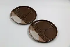 Brian Gartside, Two pottery plates