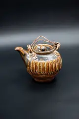 Wilf Wright, Stoneware teapot