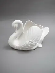 Crown Lynn Potteries, Large white swan