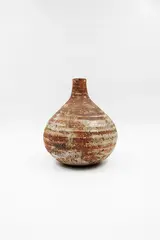 Stoneware vase by Len Castle, offered Oct 2022
