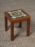 John Crichton, Side table
