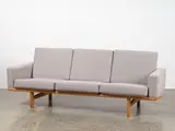Hans Wegner for Getama, An original ‘Model 236’ sofa