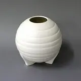 Crown Lynn Potteries, Ribbed vase