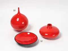 Globular vase by Peter Collis, sold May 2021