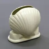 Temuka Pottery, Scallop vase