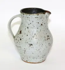 Early jug by Len Castle, sold Sep 2020