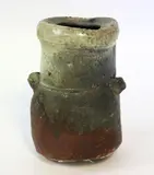Chester Nealie, Handled vase