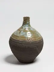 Early bottle vase by Len Castle, sold Sep 2020