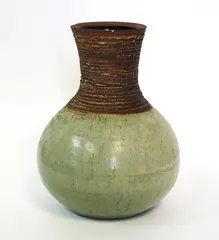 Early bottle vase by Len Castle, sold Sep 2020
