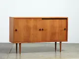 Borge Morgensen, A pair of two-door sliding cabinets