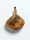 Ruth Castle, Hanging flask