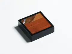 Paul Mason, Square paperweight