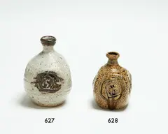 Stoneware bottle vase by Len Castle, offered Oct 2018