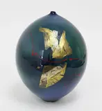 Peter Collis, Porcelain bottle vase