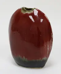 Stoneware ovoid vase by Doreen Blumhardt, sold Jul 2018