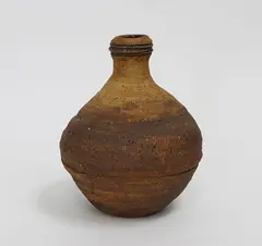 Stoneware bottle by Len Castle, sold Feb 2018