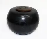Anneke Borren and Owen Mapp, Stoneware lidded jar