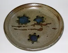 Large stoneware platter by Doreen Blumhardt, offered Jun 2017