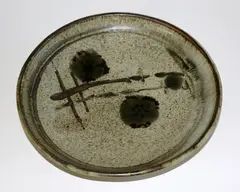Stoneware dish by Doreen Blumhardt, sold Jun 2017