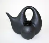 Rick Rudd, Earthenware teapot