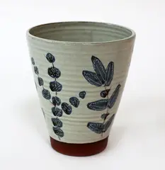 Stoneware vase by Marianne de tray, sold Oct 2016