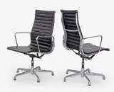 Charles and Ray Eames for Herman Miller, Pair of aluminium group chairs