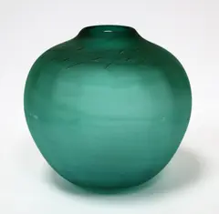Gary Nash, Handblown green glass vase