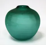 Gary Nash, Handblown green glass vase
