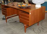 Vald Mortensen, Teak Danish desk