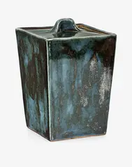 Stoneware lidded jar by Takeichi Kawai and Len Castle, sold Sep 2015