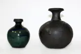 Graeme Storm, Two small stoneware vases