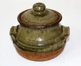 Small stoneware lidded casserole dish by Len Castle, sold Sep 2015