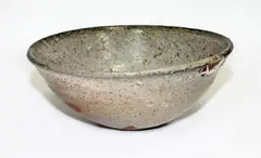 Stoneware bowl by Len Castle, offered Feb 2015