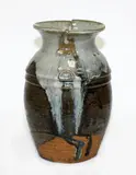 Taroemon Nakazato, Karatsu style stoneware vase
