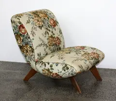 Garth Chester, Lounge chair