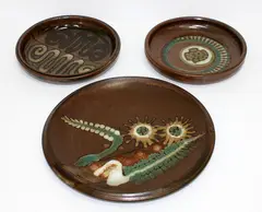 Three stoneware plates by Brian Gartside, sold Oct 2014