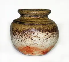 Stoneware vase by Len Castle, sold Mar 2014