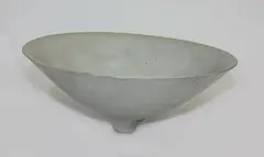 Prototype pedestal bowl by Len Castle, sold Mar 2014