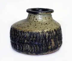 Adrian Cotter, Stoneware vase