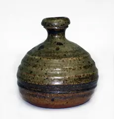 Stoneware vase by Warren Tippett, offered Mar 2014