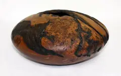 Clive Wignel, Totara burl bowl