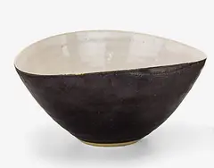 Lucie Rie, Elliptical shaped stoneware bowl