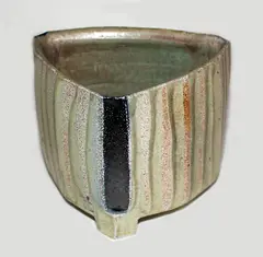Stoneware triangular vase by Jeff Oestreich, offered Oct 2013