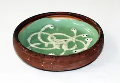 Stoneware slip glazed dish by Len Castle, sold Oct 2013