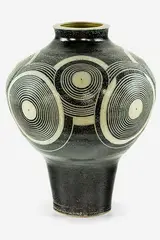 Roy Cowan, Impressive floor vase