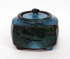 Lidded stoneware jar by Peter Alger, sold Oct 2013