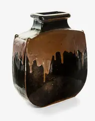 Blossom vase by Len Castle, offered Oct 2013