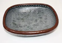Stoneware dish by Len Castle, sold Jul 2013