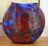 Gary Nash, Large and impressive hot blown glass vase